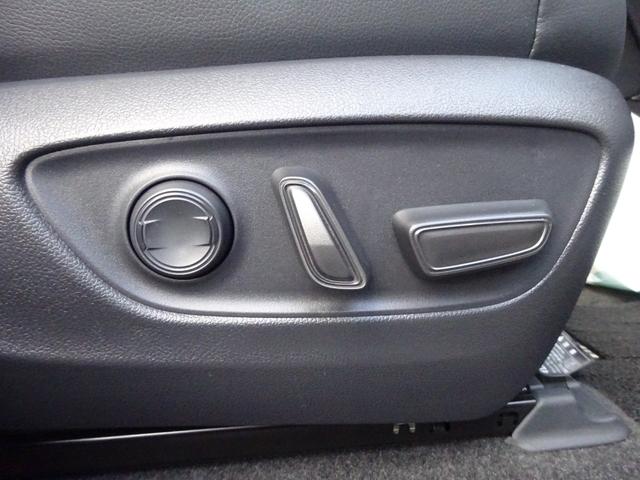 ランドクルーザー２５０ ＶＸ　４ＷＤ　１オーナー　トヨタチームメイト　デジタルキー　丸目ヘッドランプ　モデリスタプロテクターキット　オーバーフェンダー　シグネチャーイルミブレード　モデリスタ２０ｉｎアルミ＆タイヤセット（11枚目）