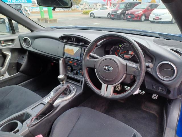 BRZ R 6速マニュアル ナビ フルセグTV Bluetooth DVD再生 バックカメラ HIDヘッドライト 横滑り防止 フォグランプ(3枚目)