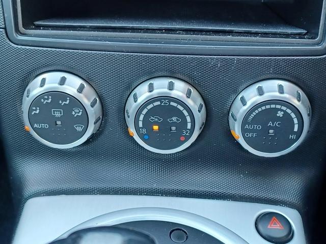 フェアレディＺ ベースグレード　純正ＤＶＤナビ　ＨＩＤヘッドライト　ＥＴＣ　ビスカスＬＳＤ・ＴＣＳ　タワーバー　クリアテールランプ　マニュアルモード付き（24枚目）