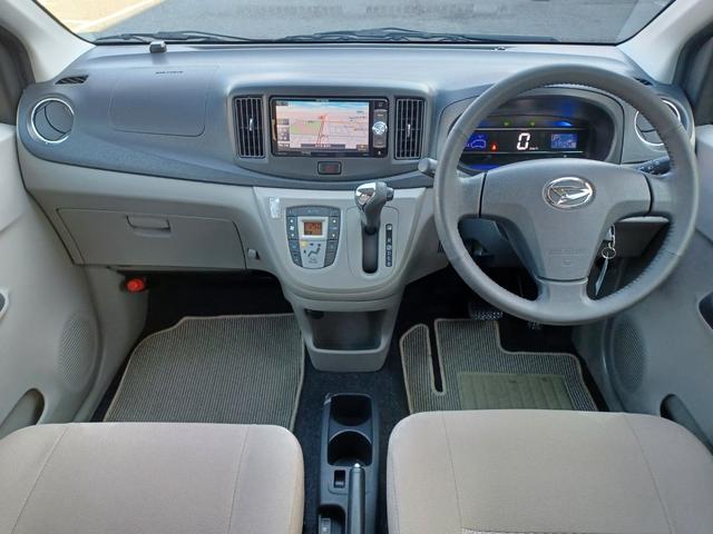 ミライース Ｇ　ワンオーナー　ナビ　ワンセグテレビ　ＤＶＤ再生　シートリフター　革ハンドル　アイドリングストップ　横滑り防止　オートエアコン（2枚目）