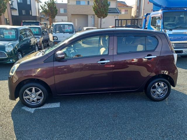 ミライース Ｇ　ワンオーナー　ナビ　ワンセグテレビ　ＤＶＤ再生　シートリフター　革ハンドル　アイドリングストップ　横滑り防止　オートエアコン（11枚目）