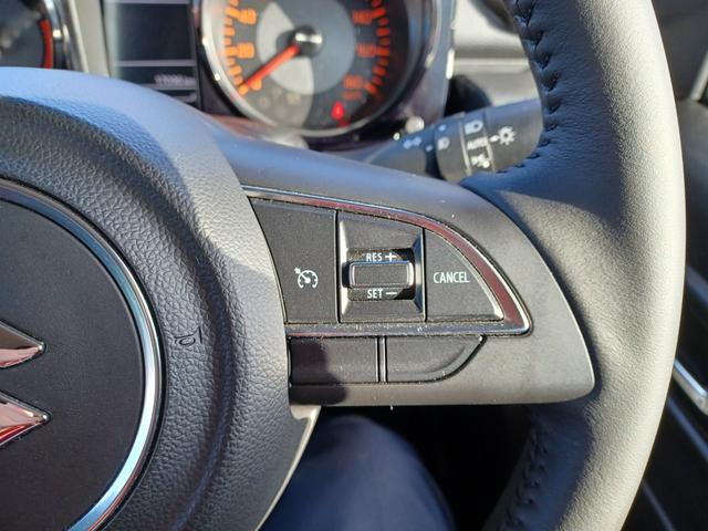 ジムニーシエラ ＪＣ　５速マニュアル・シートヒーター・ミラーヒーター・クルーズコントロール・横滑り防止機能・マッドガード・アイドリングストップ・ＣＤオーディオ（3枚目）