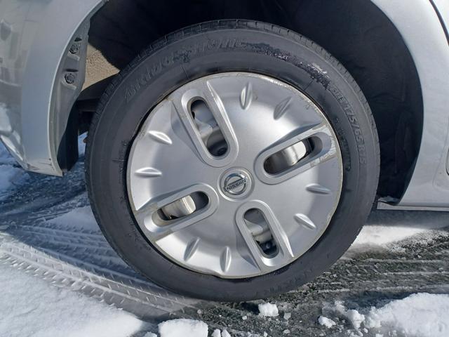 キューブ １５Ｘ　ＦＯＵＲ　４ＷＤ・車検整備付き（18枚目）