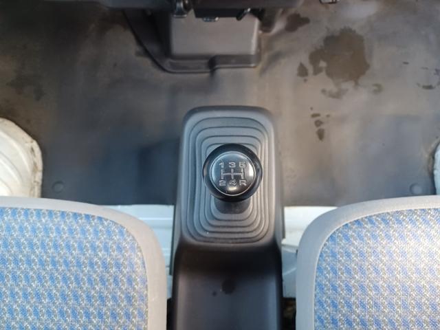 アクティトラック ＳＤＸ　５速マニュアル・４ＷＤ・ワンオーナー・エアコン・荷台灯・ラジオ・パワーステアリング・パワーウィンドウ・キーレスエントリー・ＡＢＳ（14枚目）