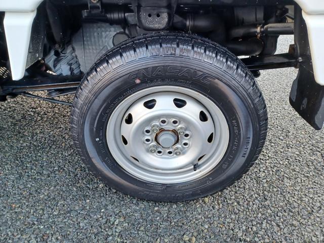 アクティトラック ＳＤＸ　５速マニュアル・４ＷＤ・ワンオーナー・エアコン・荷台灯・ラジオ・パワーステアリング・パワーウィンドウ・キーレスエントリー・ＡＢＳ（35枚目）