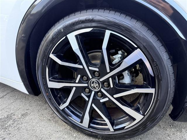 プリウス Z 寒冷地 衝突被害軽減システム メモリーナビ バックカメラ フルセグ 革シート LEDヘッドランプ アルミホイール スマートキー オートクルーズコントロール ETC 盗難防止装置 キーレス ハイブリッド(12枚目)