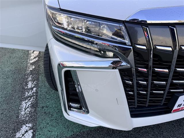 アルファード ２．５Ｓ　Ｃパッケージ　４ＷＤ　衝突被害軽減システム　メモリーナビ　バックカメラ　両側電動スライド　フルセグ　ＬＥＤヘッドランプ　アルミホイール　スマートキー　オートクルーズコントロール　ＥＴＣ　盗難防止装置　キーレス（9枚目）