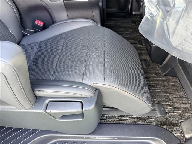 アルファード ２．５Ｓ　Ｃパッケージ　４ＷＤ　衝突被害軽減システム　メモリーナビ　バックカメラ　両側電動スライド　フルセグ　ＬＥＤヘッドランプ　アルミホイール　スマートキー　オートクルーズコントロール　ＥＴＣ　盗難防止装置　キーレス（36枚目）