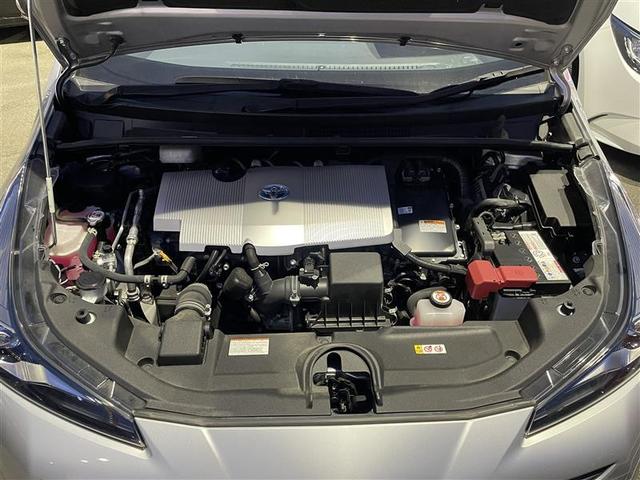 プリウス Ｓ　４ＷＤ　寒冷地　衝突被害軽減システム　メモリーナビ　バックカメラ　ＬＥＤヘッドランプ　アルミホイール　ドラレコ　スマートキー　オートクルーズコントロール　ＥＴＣ　盗難防止装置　キーレス　横滑り防止機能（15枚目）