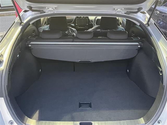 プリウス Ｓ　４ＷＤ　寒冷地　衝突被害軽減システム　メモリーナビ　バックカメラ　ＬＥＤヘッドランプ　アルミホイール　ドラレコ　スマートキー　オートクルーズコントロール　ＥＴＣ　盗難防止装置　キーレス　横滑り防止機能（21枚目）