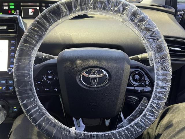 プリウス Ｓ　４ＷＤ　寒冷地　衝突被害軽減システム　メモリーナビ　バックカメラ　ＬＥＤヘッドランプ　アルミホイール　ドラレコ　スマートキー　オートクルーズコントロール　ＥＴＣ　盗難防止装置　キーレス　横滑り防止機能（25枚目）