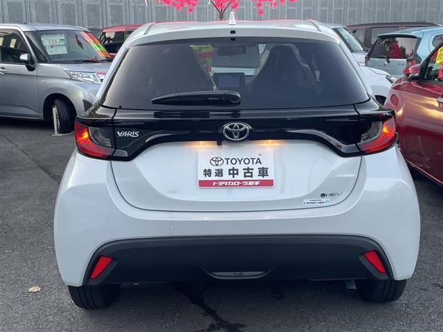 ヤリス ハイブリッドX 4WD 寒冷地 衝突被害軽減システム バックカメラ HIDヘッドライト スマートキー オートクルーズコントロール ETC 盗難防止装置 キーレス 横滑り防止機能 ハイブリッド(9枚目)