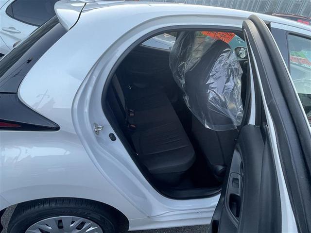 ヤリス ハイブリッドX 4WD 寒冷地 衝突被害軽減システム バックカメラ HIDヘッドライト スマートキー オートクルーズコントロール ETC 盗難防止装置 キーレス 横滑り防止機能 ハイブリッド(17枚目)