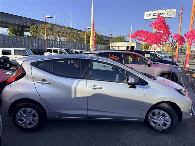 アクア X 4WD 寒冷地 衝突被害軽減システム バックカメラ LEDヘッドランプ スマートキー オートクルーズコントロール 盗難防止装置 キーレス 横滑り防止機能 ハイブリッド(4枚目)