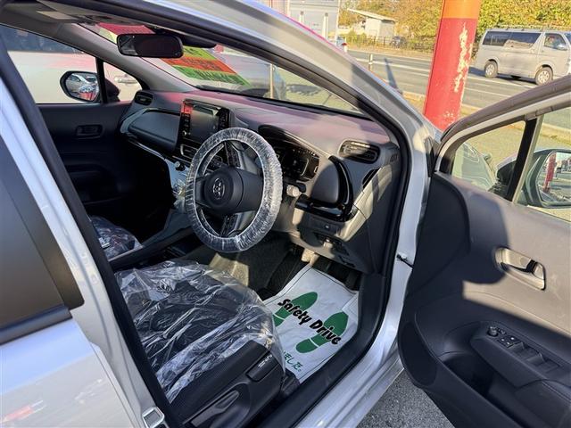 アクア X 4WD 寒冷地 衝突被害軽減システム バックカメラ LEDヘッドランプ スマートキー オートクルーズコントロール 盗難防止装置 キーレス 横滑り防止機能 ハイブリッド(16枚目)