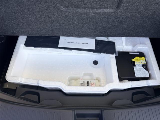 アクア X 4WD 寒冷地 衝突被害軽減システム バックカメラ LEDヘッドランプ スマートキー オートクルーズコントロール 盗難防止装置 キーレス 横滑り防止機能 ハイブリッド(39枚目)