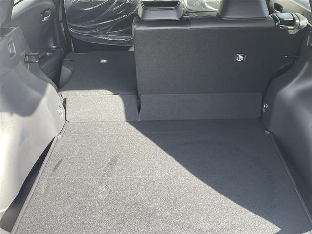 カローラクロス ハイブリッド　Ｚ　４ＷＤ　寒冷地　衝突被害軽減システム　メモリーナビ　バックカメラ　フルセグ　ＬＥＤヘッドランプ　アルミホイール　スマートキー　オートクルーズコントロール　ＥＴＣ　盗難防止装置　電動シート　キーレス（13枚目）