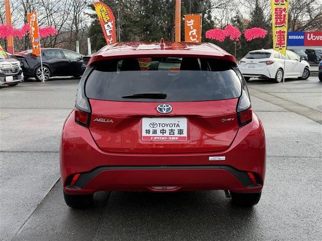 アクア Ｘ　４ＷＤ　寒冷地　衝突被害軽減システム　バックカメラ　ＬＥＤヘッドランプ　スマートキー　オートクルーズコントロール　盗難防止装置　キーレス　横滑り防止機能　ハイブリッド（4枚目）