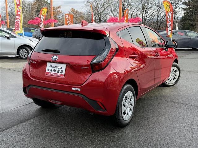 アクア Ｘ　４ＷＤ　寒冷地　衝突被害軽減システム　バックカメラ　ＬＥＤヘッドランプ　スマートキー　オートクルーズコントロール　盗難防止装置　キーレス　横滑り防止機能　ハイブリッド（11枚目）