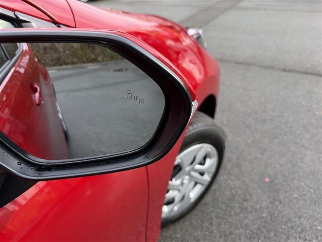 アクア Ｘ　４ＷＤ　寒冷地　衝突被害軽減システム　バックカメラ　ＬＥＤヘッドランプ　スマートキー　オートクルーズコントロール　盗難防止装置　キーレス　横滑り防止機能　ハイブリッド（12枚目）