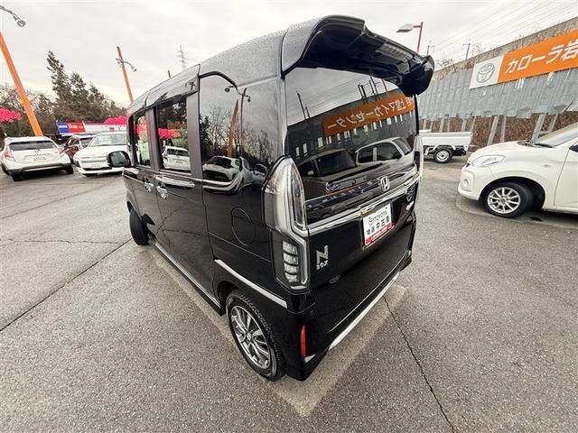 Ｎ－ＢＯＸカスタム Ｌ　４ＷＤ　衝突被害軽減システム　メモリーナビ　バックカメラ　電動スライドドア　フルセグ　ＬＥＤヘッドランプ　アルミホイール　スマートキー　ＥＴＣ　盗難防止装置　キーレス　横滑り防止機能　ベンチシート（7枚目）