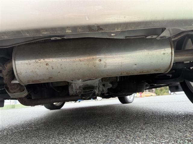 ヴィッツ Ｕ　４ＷＤ　寒冷地　衝突被害軽減システム　メモリーナビ　バックカメラ　ワンセグ　ＬＥＤヘッドランプ　アルミホイール　スマートキー　盗難防止装置　キーレス　横滑り防止機能（12枚目）