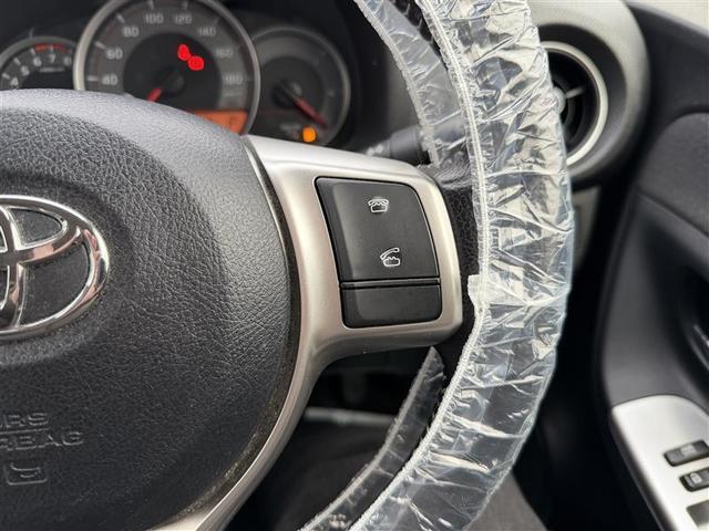 ヴィッツ Ｕ　４ＷＤ　寒冷地　衝突被害軽減システム　メモリーナビ　バックカメラ　ワンセグ　ＬＥＤヘッドランプ　アルミホイール　スマートキー　盗難防止装置　キーレス　横滑り防止機能（31枚目）