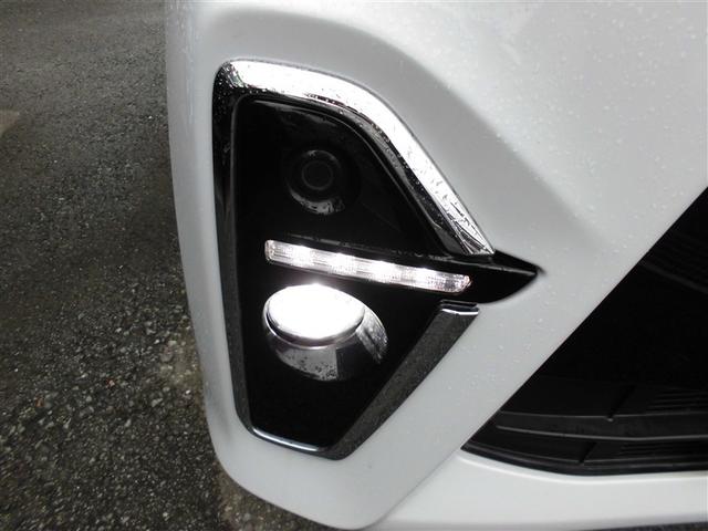 タント カスタムＸ　４ＷＤ　衝突被害軽減システム　メモリーナビ　バックカメラ　両側電動スライド　ワンセグ　ＬＥＤヘッドランプ　アルミホイール　スマートキー　盗難防止装置　キーレス　横滑り防止機能　ベンチシート（9枚目）