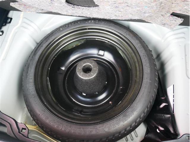 アクア Ｘ－アーバン　メモリーナビ　バックカメラ　ワンセグ　アルミホイール　スマートキー　盗難防止装置　キーレス　横滑り防止機能　ハイブリッド（13枚目）