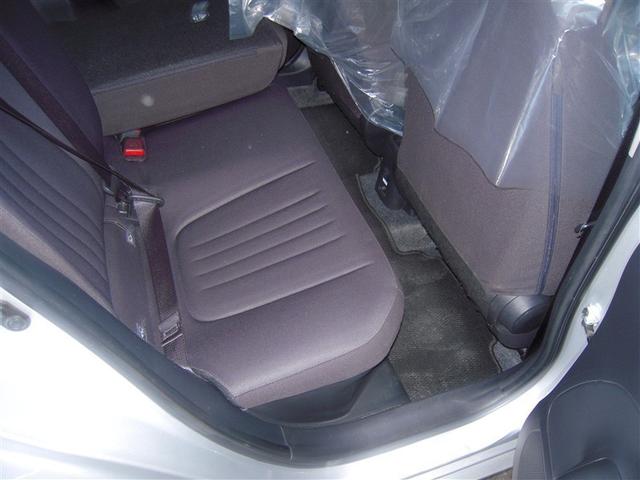 アクア Ｘ　４ＷＤ　衝突被害軽減システム　バックカメラ　スマートキー　盗難防止装置　キーレス　横滑り防止機能　ハイブリッド（18枚目）