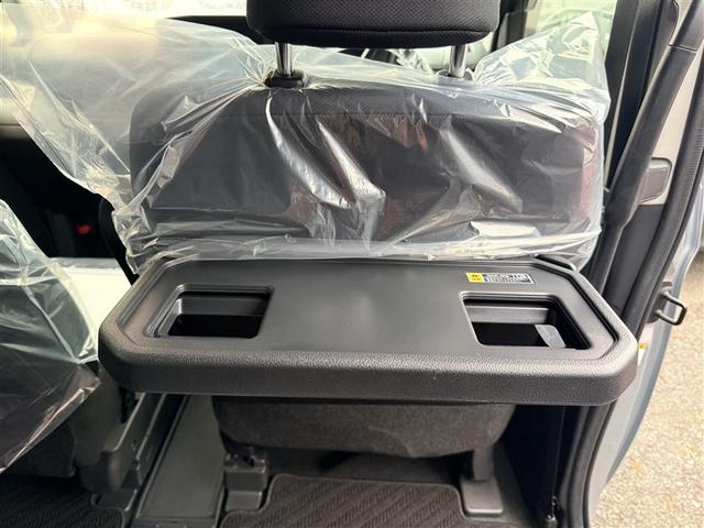 �e�[�u�������Ă��܂�