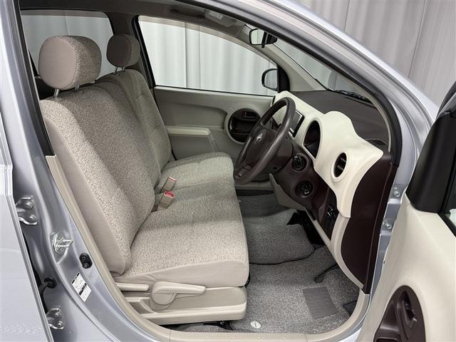 パッソ Ｘ　ユルリ　４ＷＤ　メモリーナビ　ワンセグ　スマートキー　盗難防止装置　キーレス　ベンチシート　ワンオーナー（8枚目）