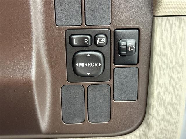 パッソ Ｘ　ユルリ　４ＷＤ　メモリーナビ　ワンセグ　スマートキー　盗難防止装置　キーレス　ベンチシート　ワンオーナー（20枚目）