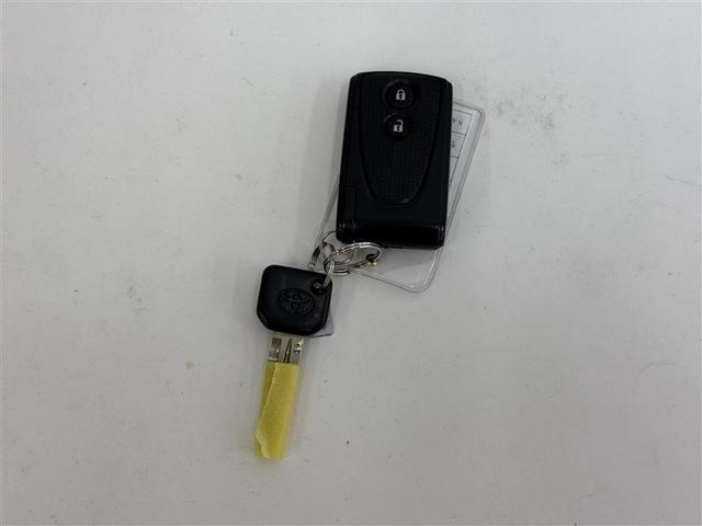 パッソ Ｘ　ユルリ　４ＷＤ　メモリーナビ　ワンセグ　スマートキー　盗難防止装置　キーレス　ベンチシート　ワンオーナー（29枚目）