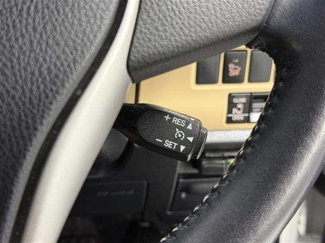 ノア ハイブリッドＧ　メモリーナビ　バックカメラ　電動スライドドア　フルセグ　ＬＥＤヘッドランプ　アルミホイール　スマートキー　オートクルーズコントロール　ＥＴＣ　盗難防止装置　キーレス　横滑り防止機能　３列シート（24枚目）