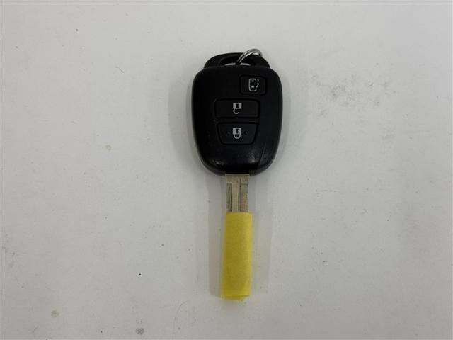 ノア Ｘ　４ＷＤ　寒冷地　衝突被害軽減システム　メモリーナビ　バックカメラ　電動スライドドア　フルセグ　ＬＥＤヘッドランプ　アルミホイール　アイドリングストップ　ＥＴＣ　キーレス　横滑り防止機能　３列シート（37枚目）