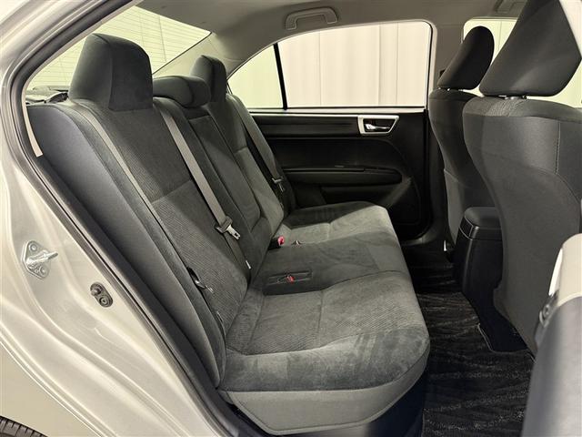 カローラアクシオ ハイブリッドＧ　寒冷地　メモリーナビ　ワンセグ　アルミホイール　ハイブリッド（10枚目）