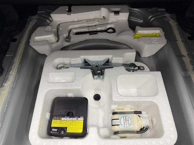 カローラアクシオ ハイブリッドＧ　寒冷地　メモリーナビ　ワンセグ　アルミホイール　ハイブリッド（24枚目）