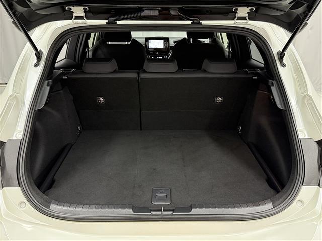 カローラスポーツ ハイブリッドＧ　Ｘ　寒冷地　衝突被害軽減システム　メモリーナビ　バックカメラ　フルセグ　ＬＥＤヘッドランプ　アルミホイール　スマートキー　オートクルーズコントロール　ＥＴＣ　盗難防止装置　キーレス　横滑り防止機能（14枚目）