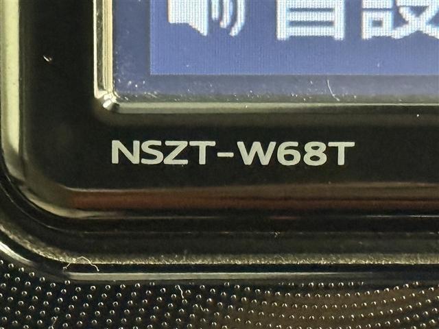 シエンタ Ｘ　４ＷＤ　衝突被害軽減システム　メモリーナビ　バックカメラ　電動スライドドア　フルセグ　ＬＥＤヘッドランプ　アルミホイール　キーレス　横滑り防止機能　３列シート　乗車定員６人　ワンオーナー（23枚目）