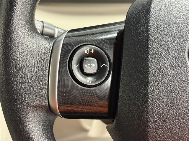 シエンタ Ｘ　４ＷＤ　衝突被害軽減システム　メモリーナビ　バックカメラ　電動スライドドア　フルセグ　ＬＥＤヘッドランプ　アルミホイール　キーレス　横滑り防止機能　３列シート　乗車定員６人　ワンオーナー（24枚目）