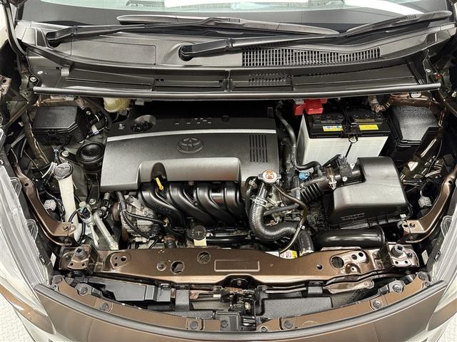 シエンタ Ｘ　４ＷＤ　衝突被害軽減システム　メモリーナビ　バックカメラ　電動スライドドア　フルセグ　ＬＥＤヘッドランプ　アルミホイール　キーレス　横滑り防止機能　３列シート　乗車定員６人　ワンオーナー（37枚目）