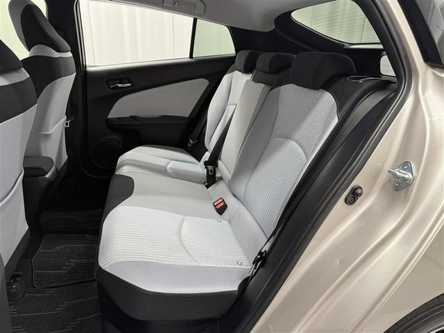 プリウス Ｓセーフティプラス　寒冷地　衝突被害軽減システム　ＨＤＤナビ　バックカメラ　ワンセグ　ＬＥＤヘッドランプ　アルミホイール　スマートキー　オートクルーズコントロール　ＥＴＣ　盗難防止装置　キーレス　横滑り防止機能（13枚目）