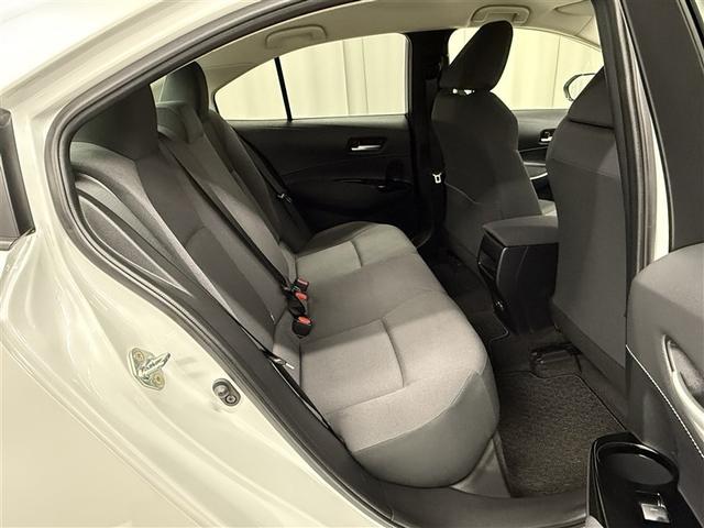 カローラ Ｇ　寒冷地　衝突被害軽減システム　バックカメラ　フルセグ　ＬＥＤヘッドランプ　アルミホイール　スマートキー　オートクルーズコントロール　ＥＴＣ　盗難防止装置　キーレス　横滑り防止機能　ワンオーナー（12枚目）