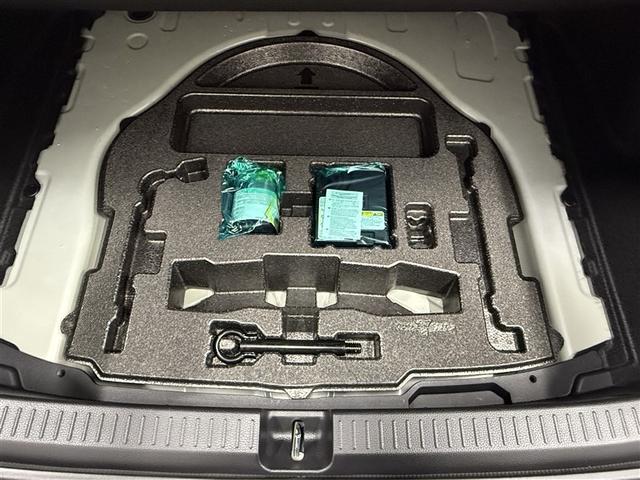 カローラ Ｇ　寒冷地　衝突被害軽減システム　バックカメラ　フルセグ　ＬＥＤヘッドランプ　アルミホイール　スマートキー　オートクルーズコントロール　ＥＴＣ　盗難防止装置　キーレス　横滑り防止機能　ワンオーナー（24枚目）