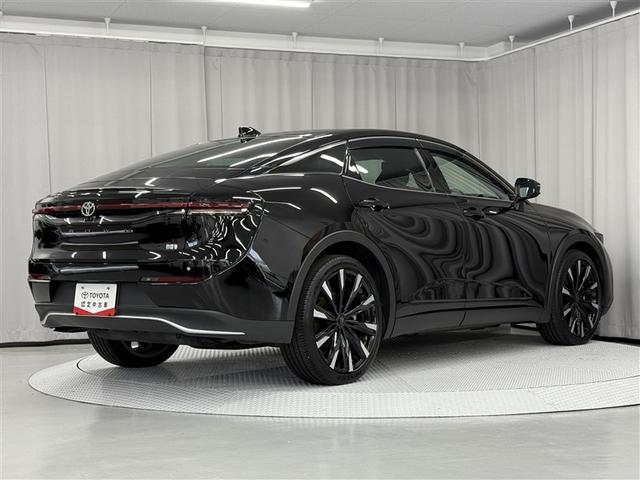 クラウンクロスオーバー ＲＳアドバンスド　４ＷＤ　寒冷地　衝突被害軽減システム　革シート　アルミホイール　ハイブリッド（5枚目）