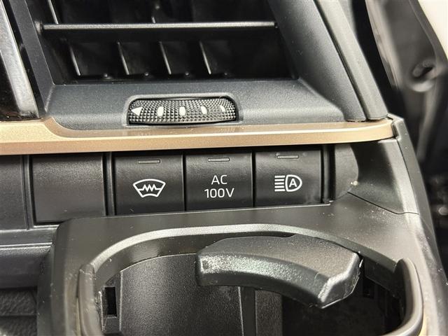 クラウンクロスオーバー ＲＳアドバンスド　４ＷＤ　寒冷地　衝突被害軽減システム　革シート　アルミホイール　ハイブリッド（21枚目）