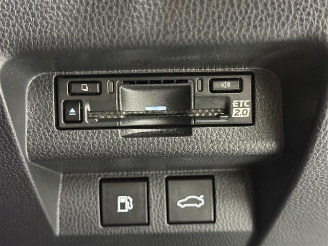 クラウンクロスオーバー ＲＳアドバンスド　４ＷＤ　寒冷地　衝突被害軽減システム　革シート　アルミホイール　ハイブリッド（25枚目）