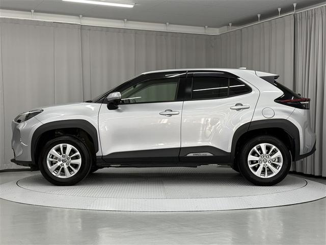 ヤリスクロス ハイブリッドG 4WD 寒冷地 衝突被害軽減システム メモリーナビ バックカメラ アルミホイール スマートキー オートクルーズコントロール ETC 盗難防止装置 キーレス 横滑り防止機能 ハイブリッド(3枚目)