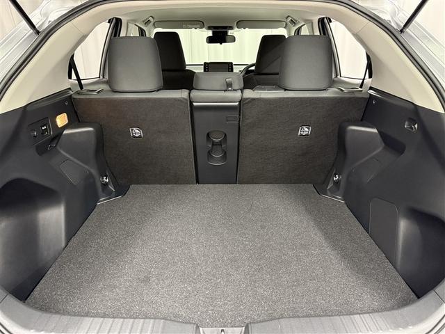 ヤリスクロス ハイブリッドG 4WD 寒冷地 衝突被害軽減システム メモリーナビ バックカメラ アルミホイール スマートキー オートクルーズコントロール ETC 盗難防止装置 キーレス 横滑り防止機能 ハイブリッド(12枚目)